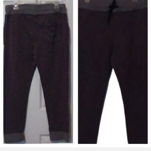 -- Men's Gray Sweatpants With Pockets